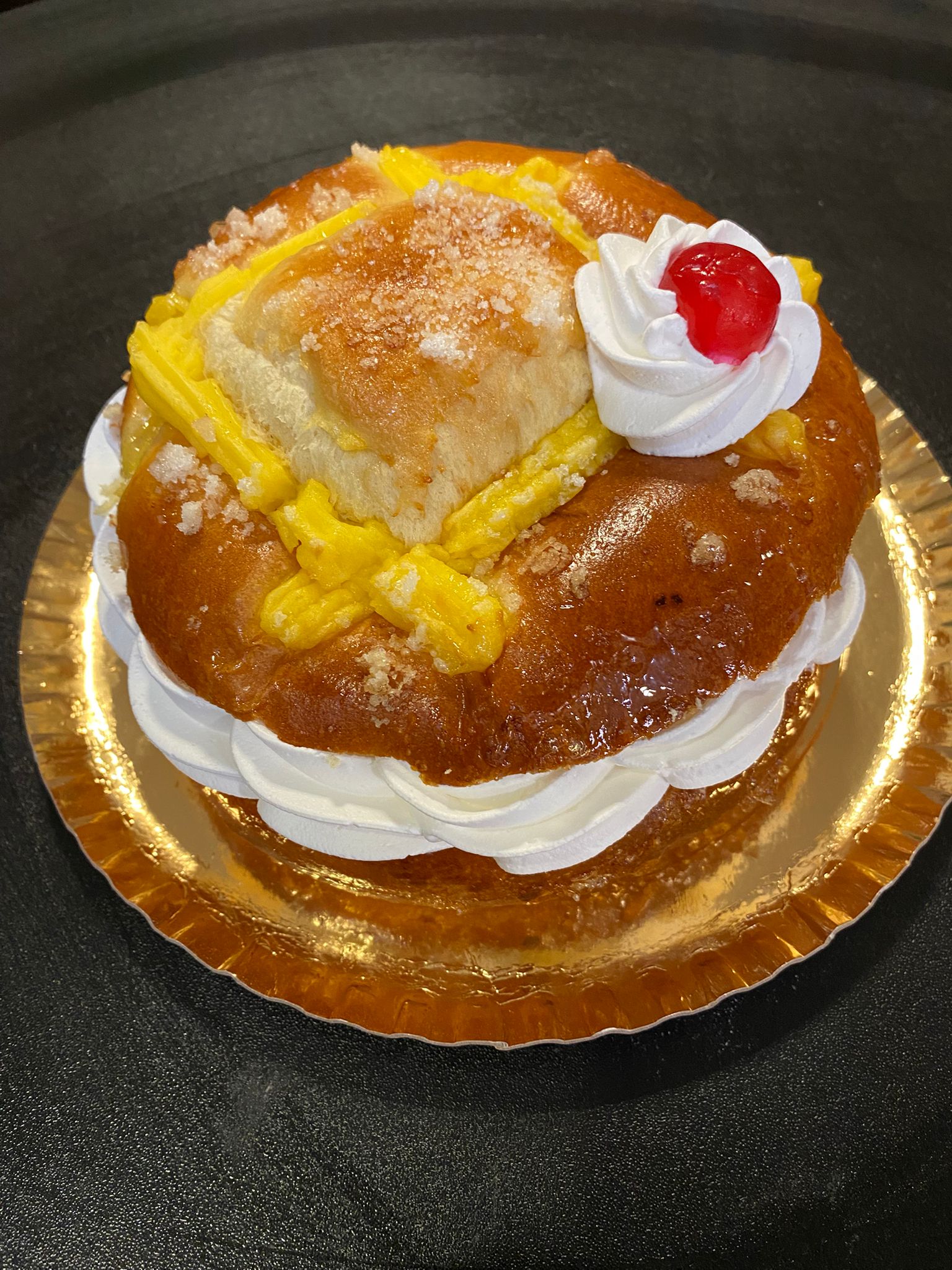 Larpeira Rellena de Nata